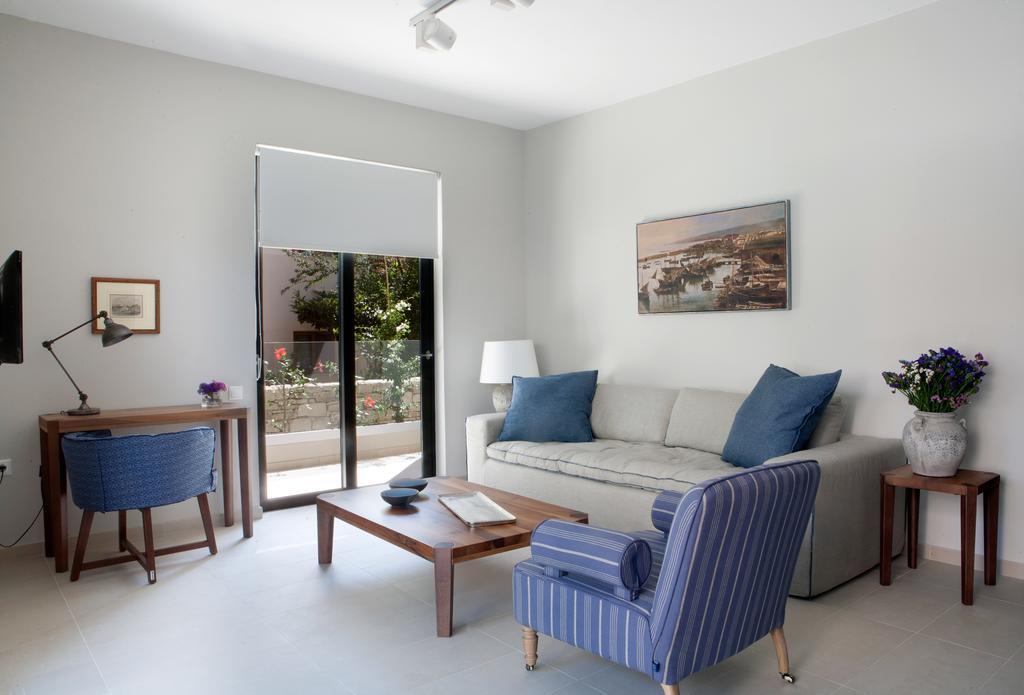 Aethrion Boutique Homes Kato Daratso Room photo